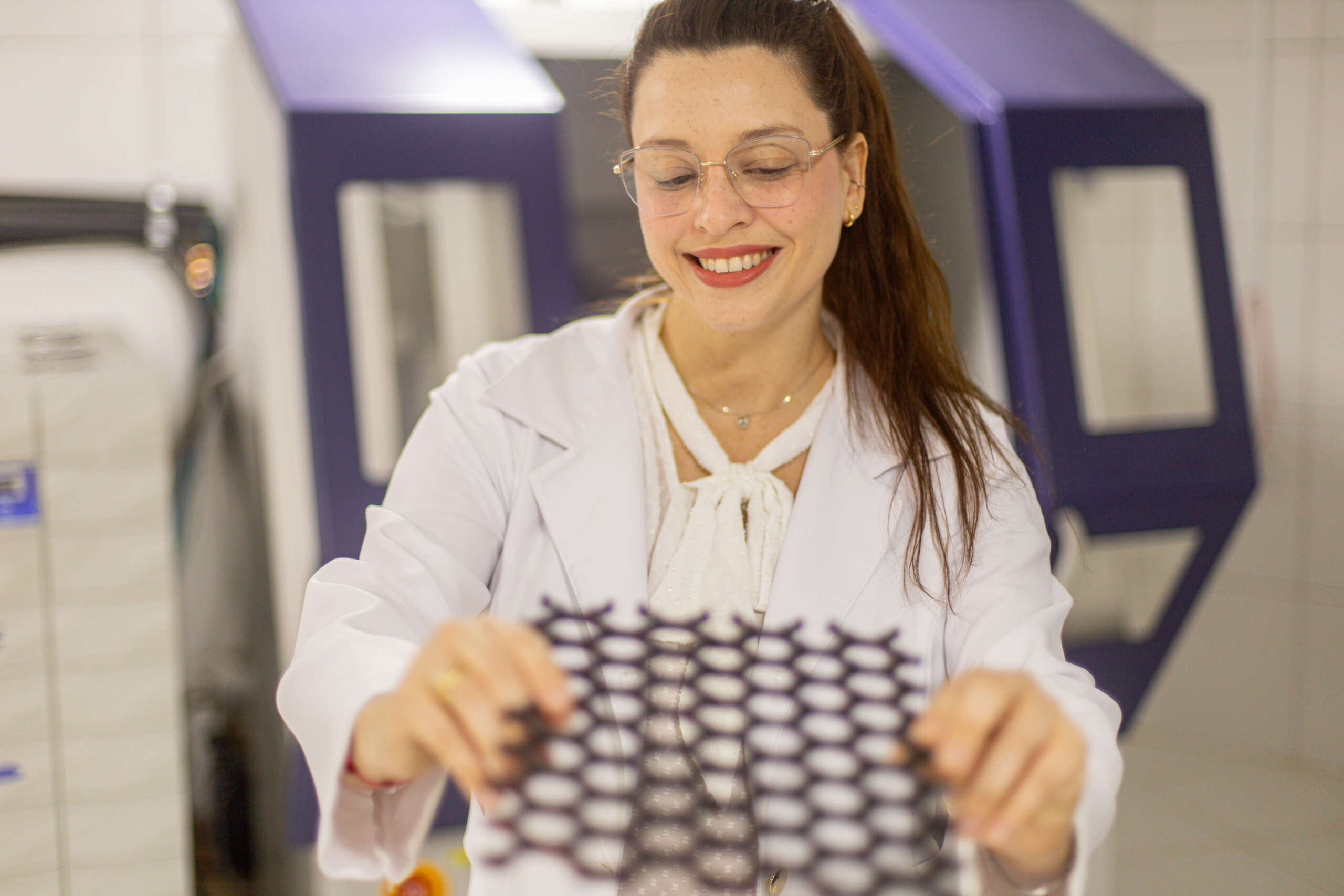 Grafeno a partir de grafite de Canindé: colaboração entre instituições cearenses resulta em nanomaterial pioneiro