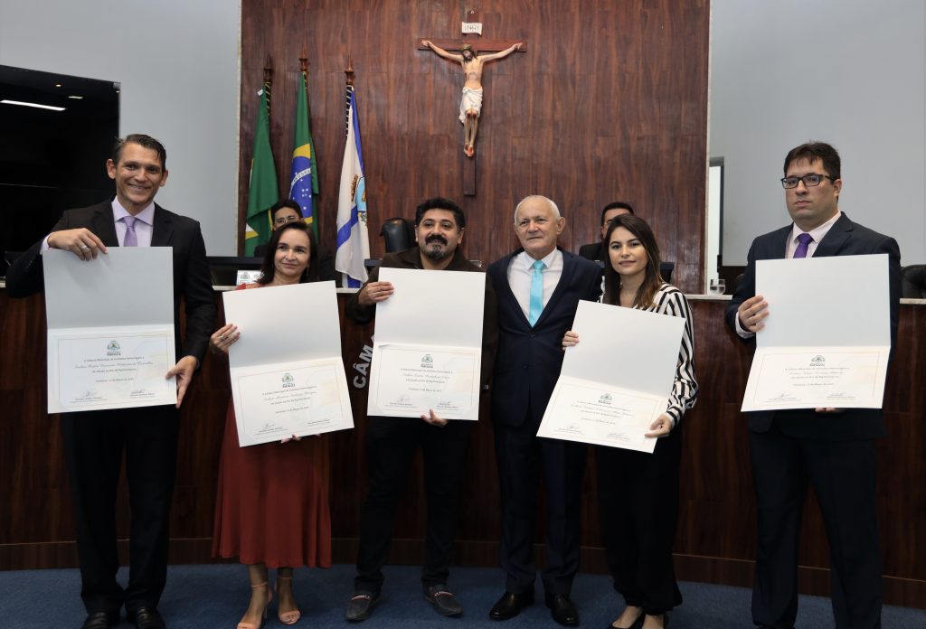 Servidores da Pefoce são homenageados na Câmara Municipal de Fortaleza em solenidade alusiva ao dia do Papiloscopista