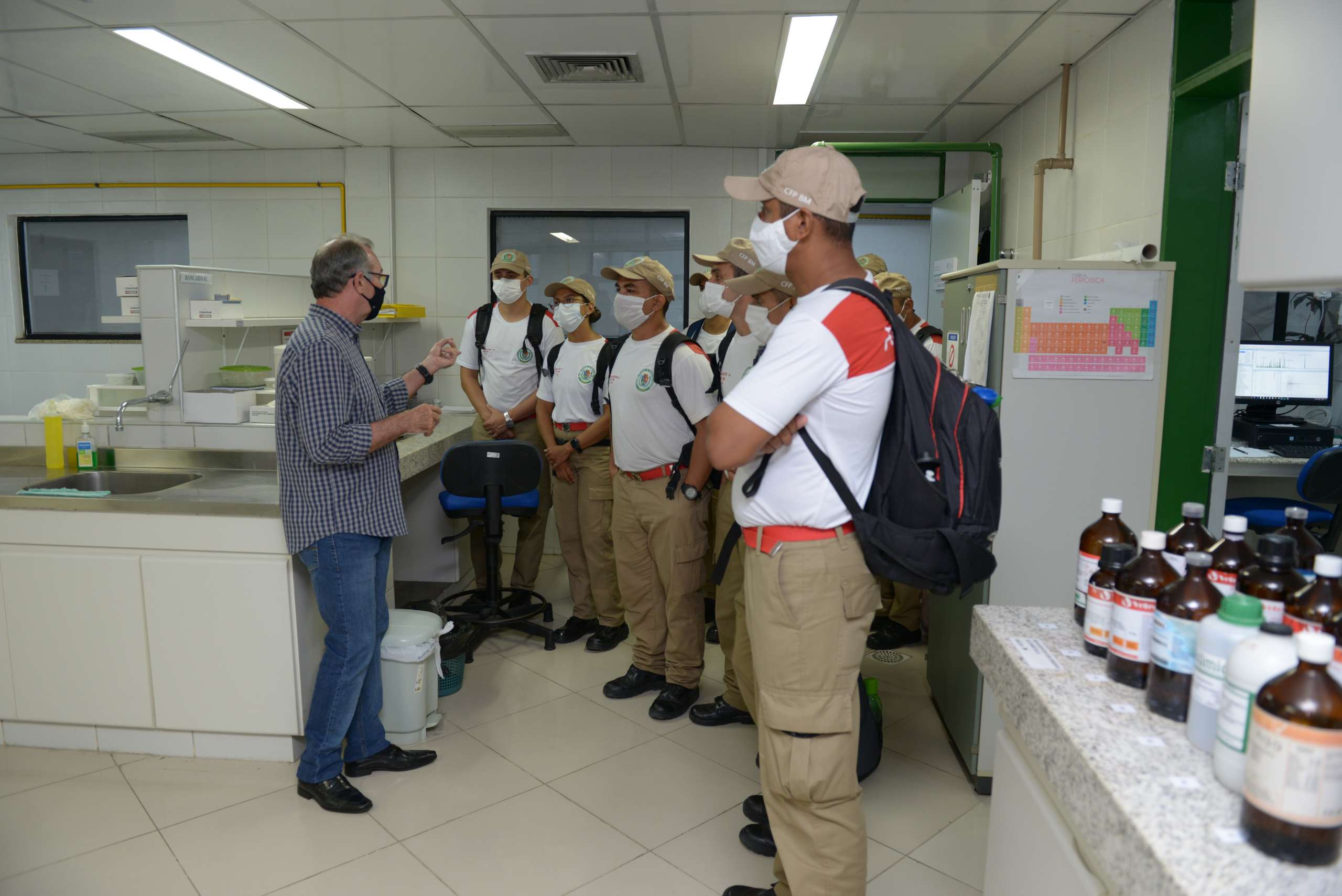 Pefoce recebe a visita dos futuros bombeiros militares do Ceará que estão em formação pela Aesp