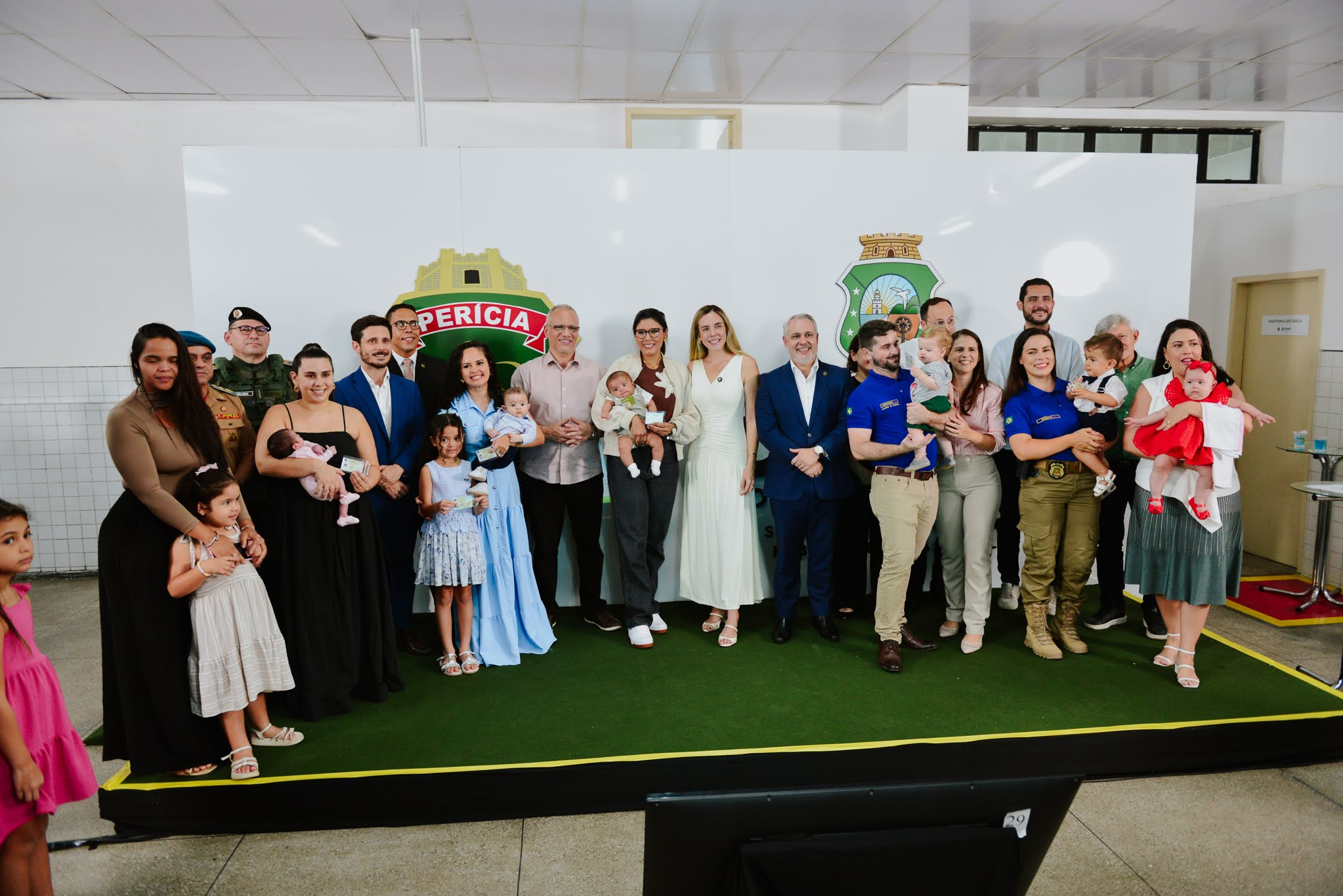 Ceará inicia emissão da Carteira de Identidade Nacional para o público neonatal e infantil