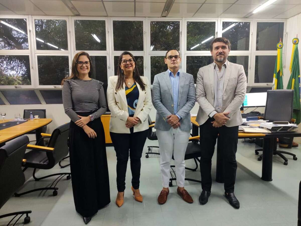 PGE-CE fortalece diálogo institucional com Defensoria Pública