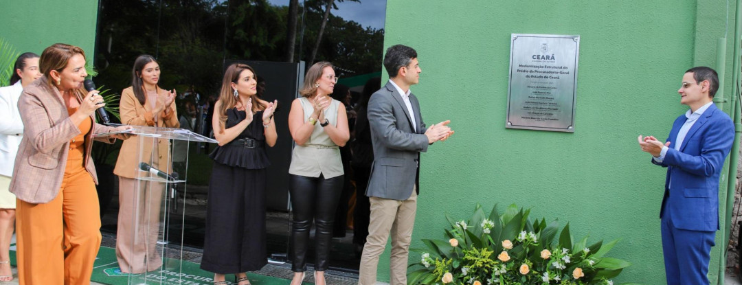 PGE-CE dá início às comemorações dos 50 anos da instituição com solenidade de descerramento de placa comemorativa