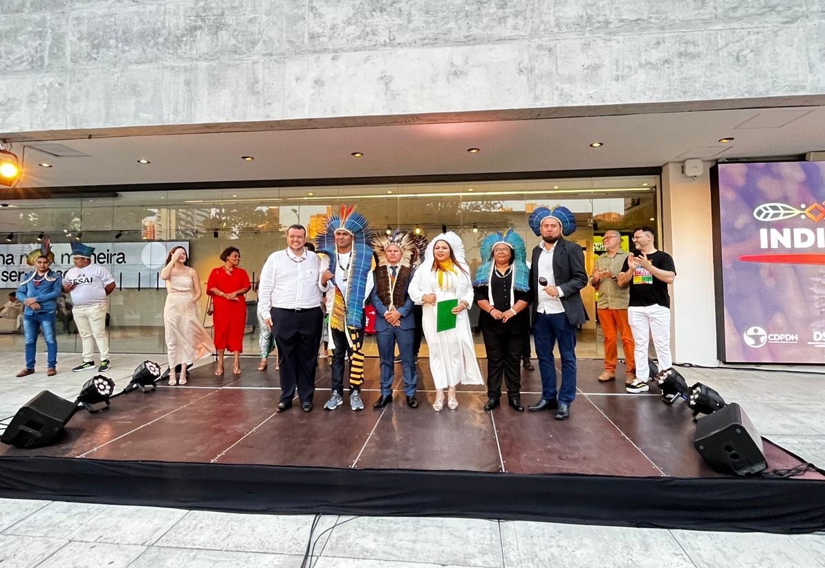 Posse coletiva marca Seminário dos Povos Indígenas