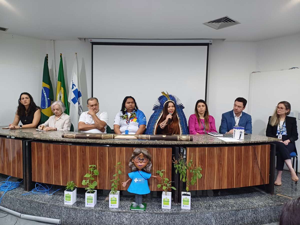 Saúde do Ceará recepciona primeiros indígenas que atuarão na pasta; projeto Farmácias Vivas no SUS articula saber científico e ancestralidade