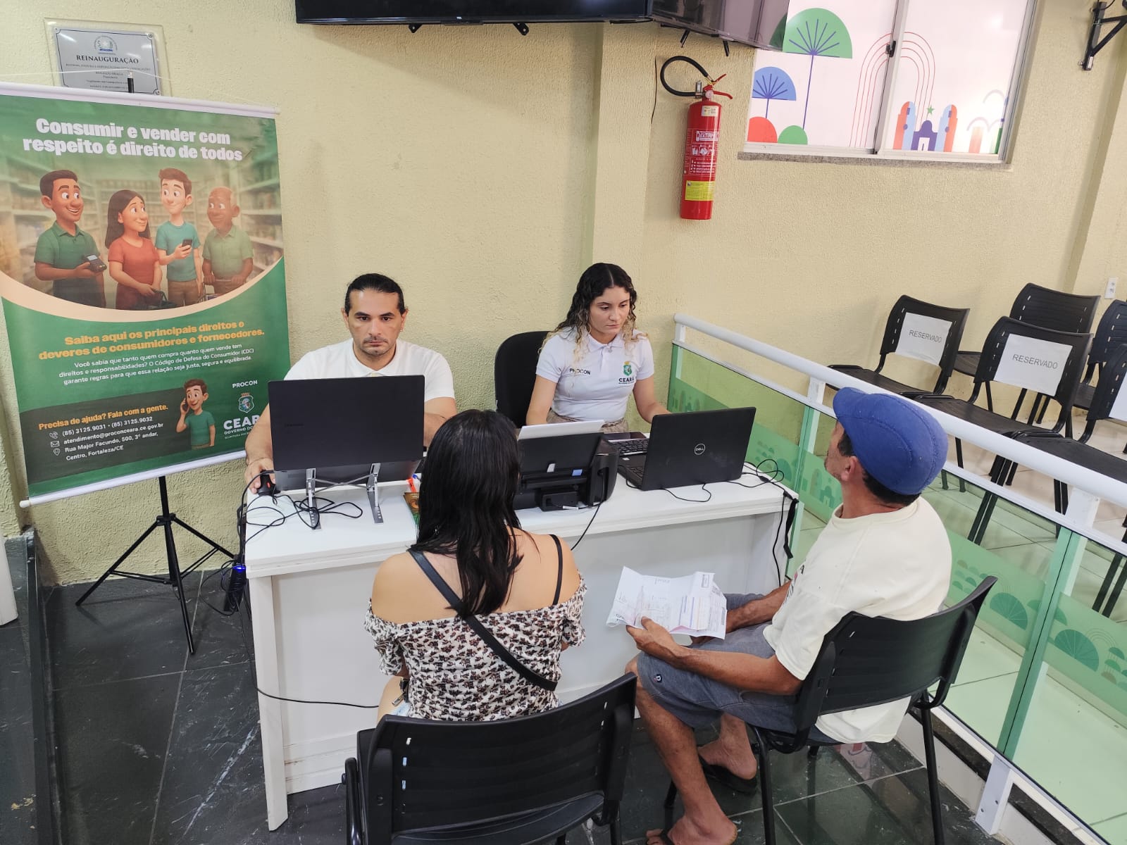 Procon Ceará leva atendimento itinerante e palestra sobre Direito do Consumidor a Baturité