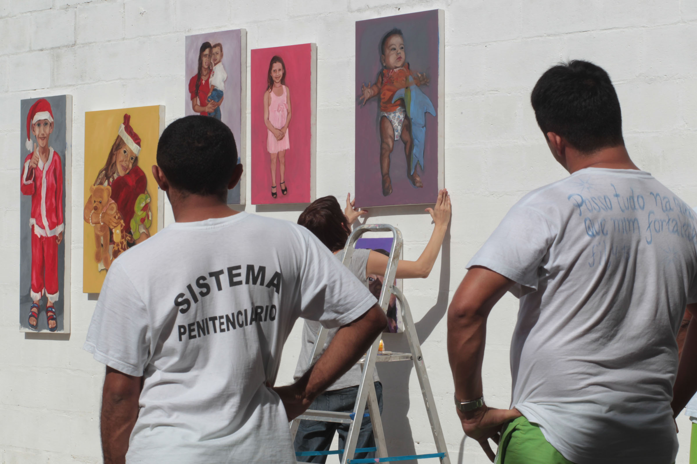 Internos do IPPOO II recebem pela primeira vez um salão de arte dentro da unidade