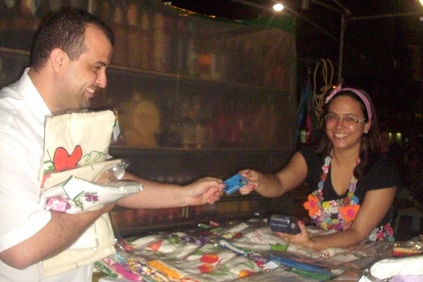 Artesanato do Napae ganha estande na Beira Mar