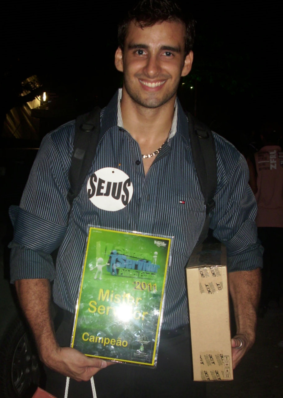 Mister Sejus vence o desfile masculino do Dia Estadual do Servidor Público
