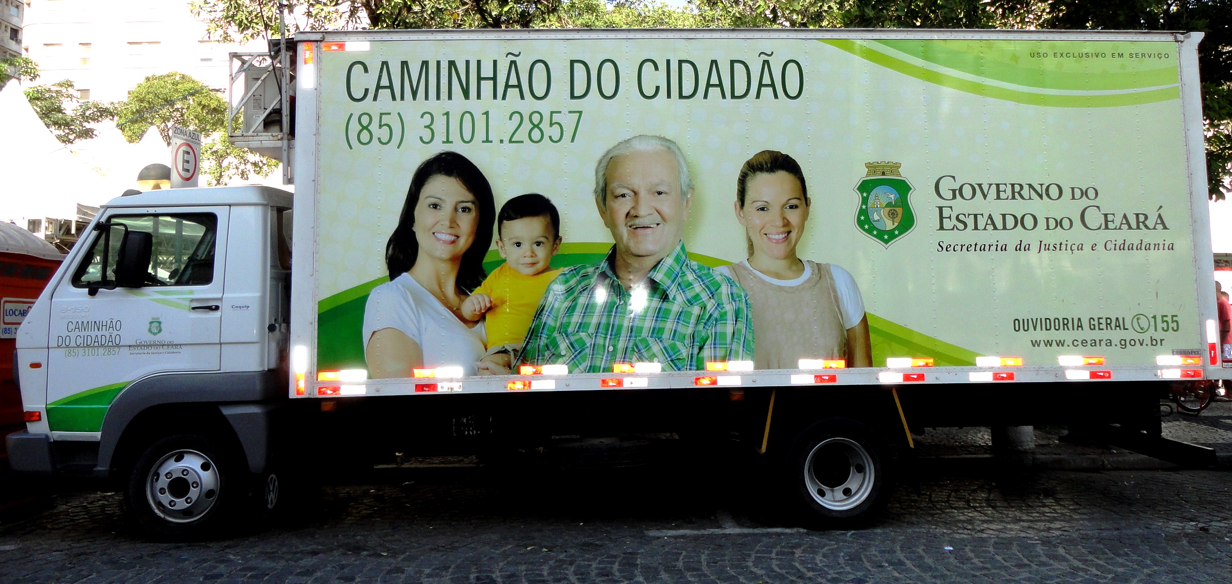 Caminhão do Cidadão continua na Praça do Ferreira em fevereiro para retirada gratuita de documentos