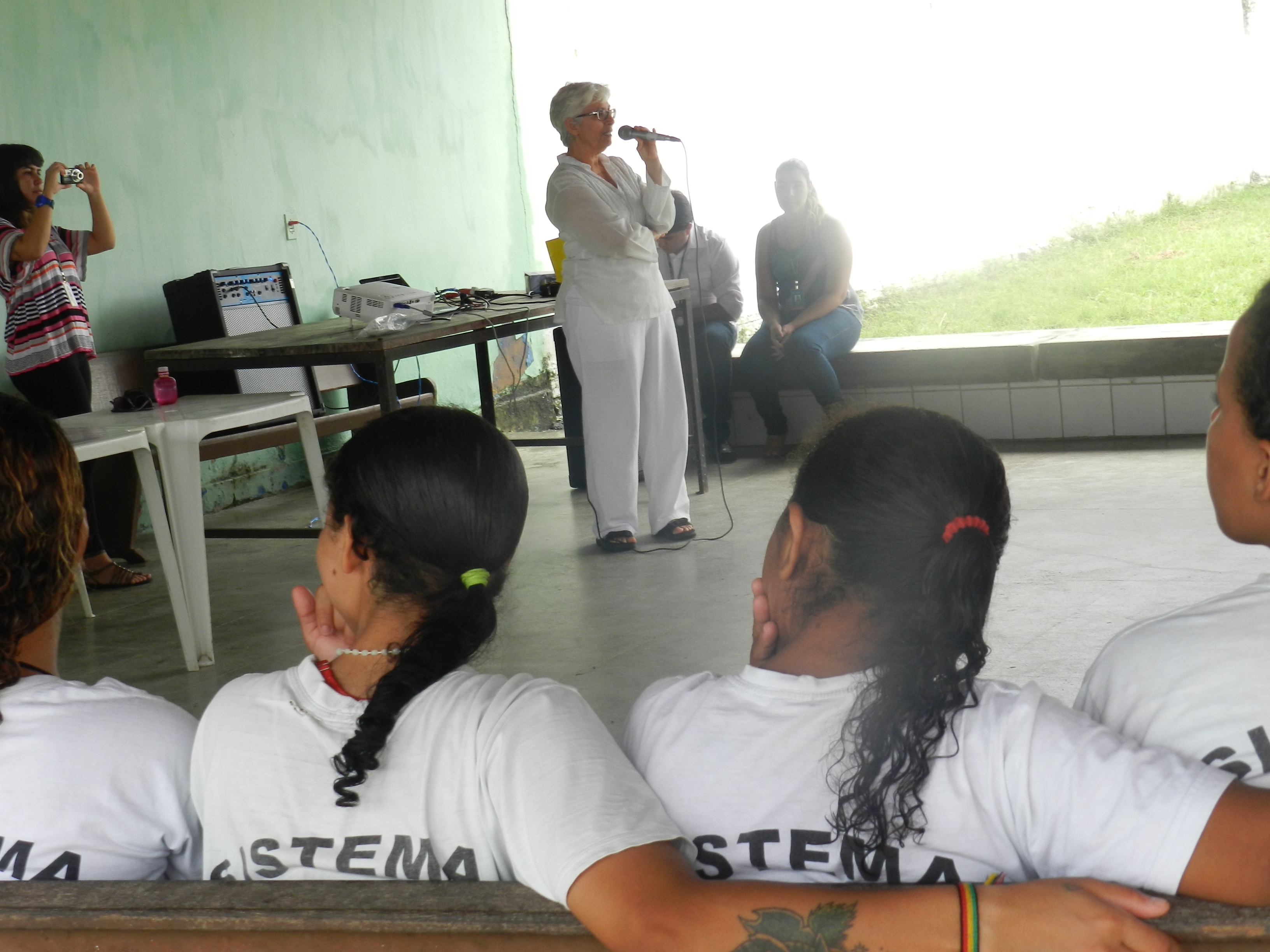 Pacad realiza palestra para resgate da autoestima das presas