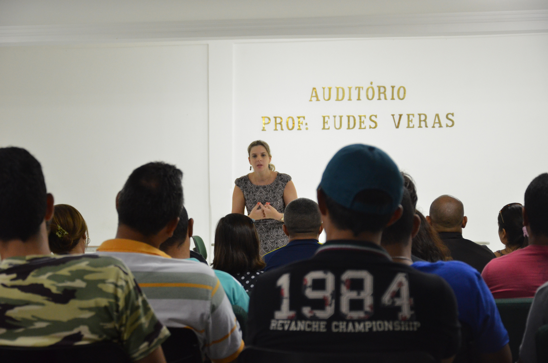 Secretária recebe agentes penitenciários para conversar sobre reivindicações