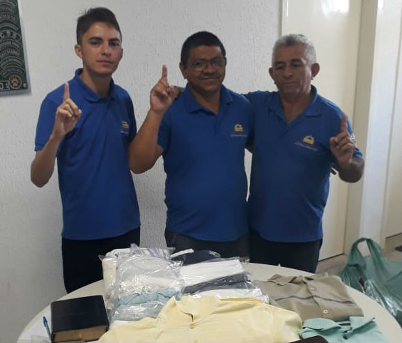 Detentos da maior unidade prisional do Ceará recebem doação de roupas