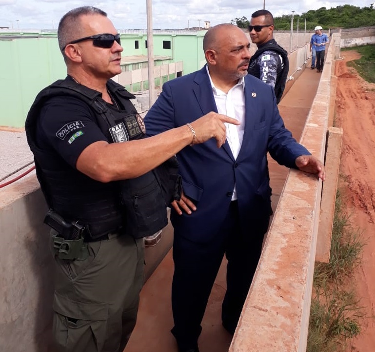 Secretário da Administração Penitenciária do Pará visita sistema prisional do Ceará
