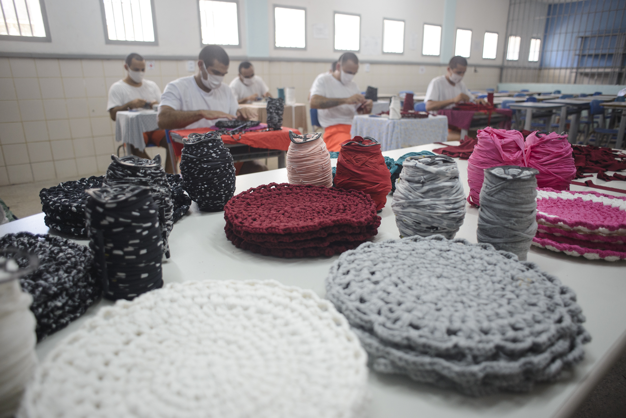 Artesanato produzido no sistema prisional é exposto na 61ª edição da Feira de Artesanato do Ceará (Feirart)