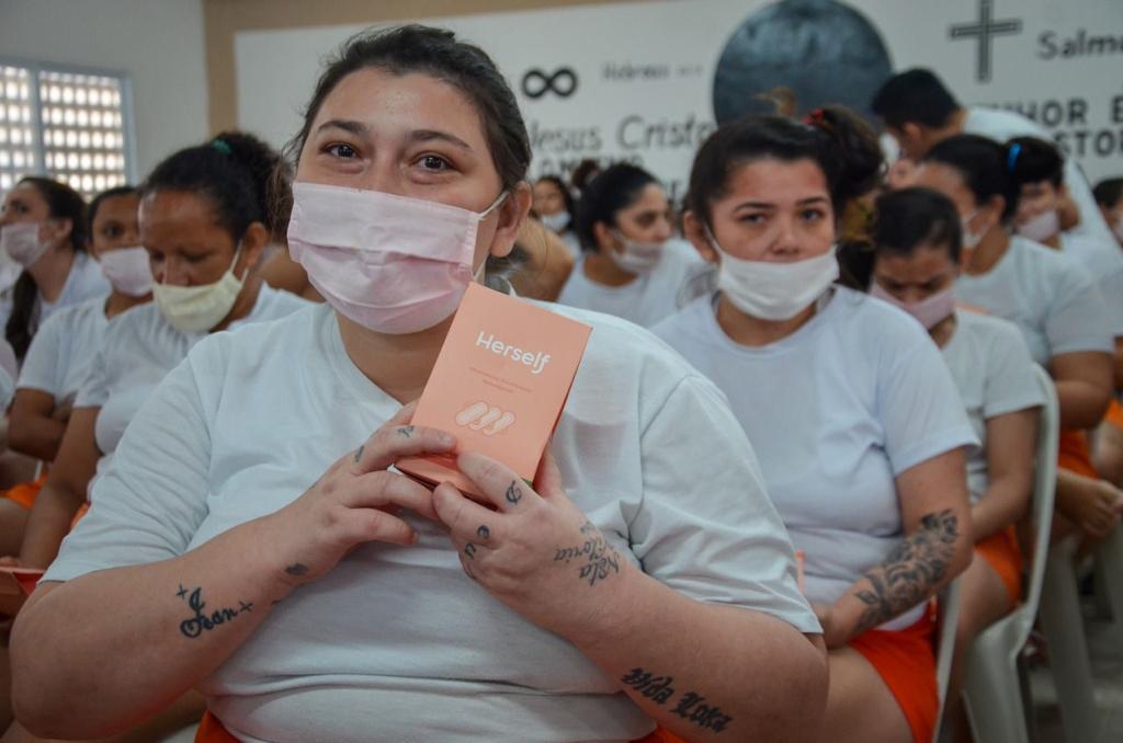 SAP conquista primeiro lugar em edital que prevê a implantação de oficinas para produção de absorventes, fraldas e peças íntimas nas unidades prisionais do Ceará