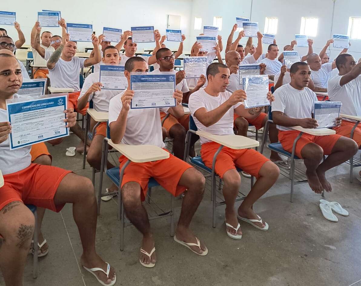 SAP certifica 104 internos e internas de unidades prisionais de Sobral em turmas de educação