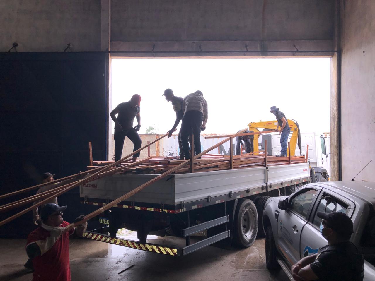 Semace realiza maior doação de madeira apreendida para ressocialização e melhorias em presídios no Ceará