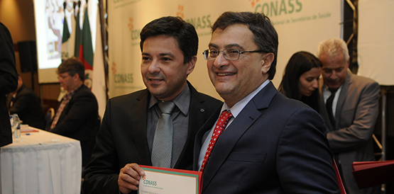 Secretário da Saúde, Henrique Javi, toma posse no Conselho Fiscal do Conass