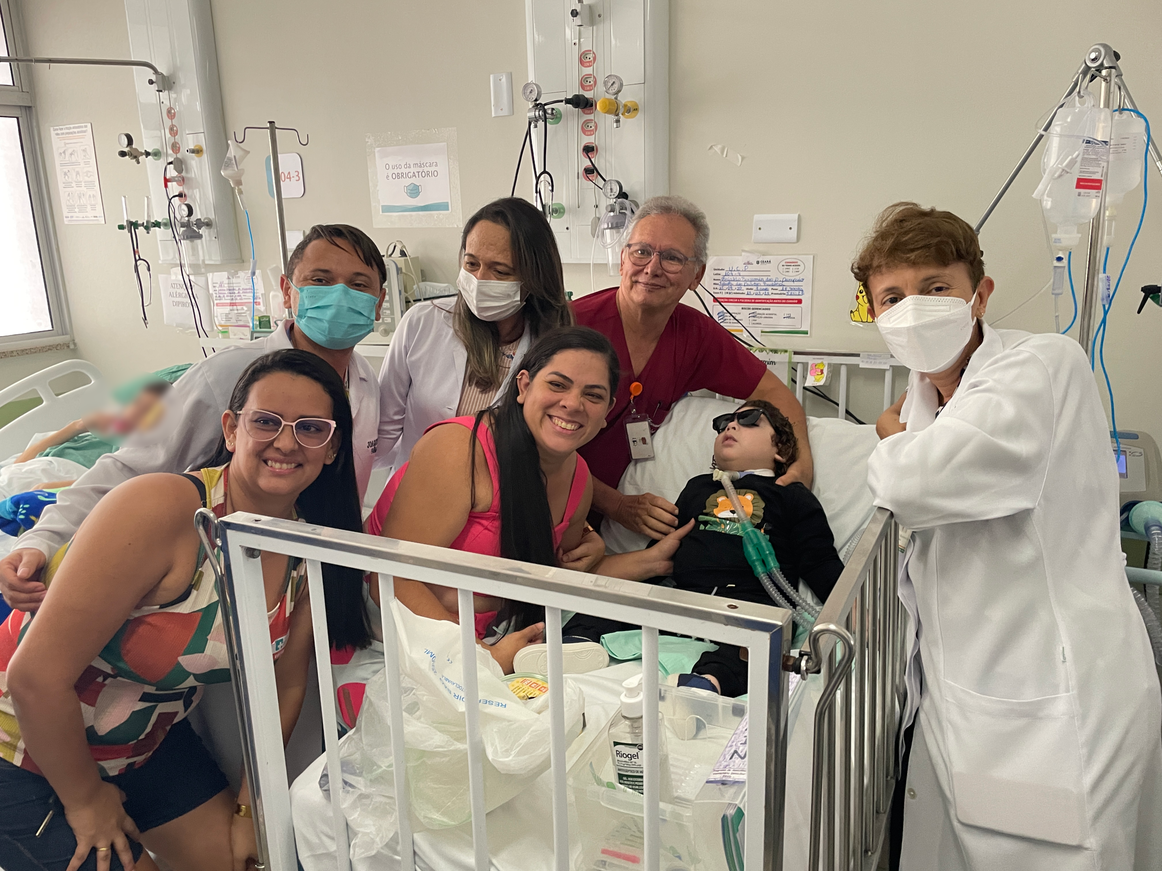Paciente crônico do Hias recebe alta após nove meses internado