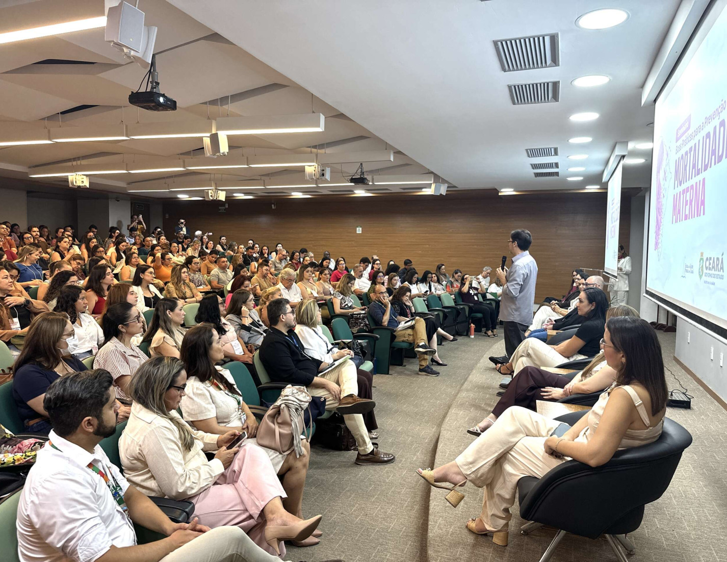 Prevenção da mortalidade materna: ESP/CE realiza seminário e capacita profissionais para fortalecimento da assistência no SUS