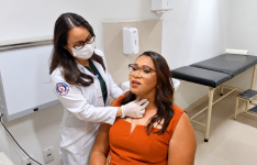 “Sou +”: Hospital Estadual Leonardo Da Vinci realiza cirurgia de feminização da voz pelo SUS e fortalece inclusão da população trans no Ceará