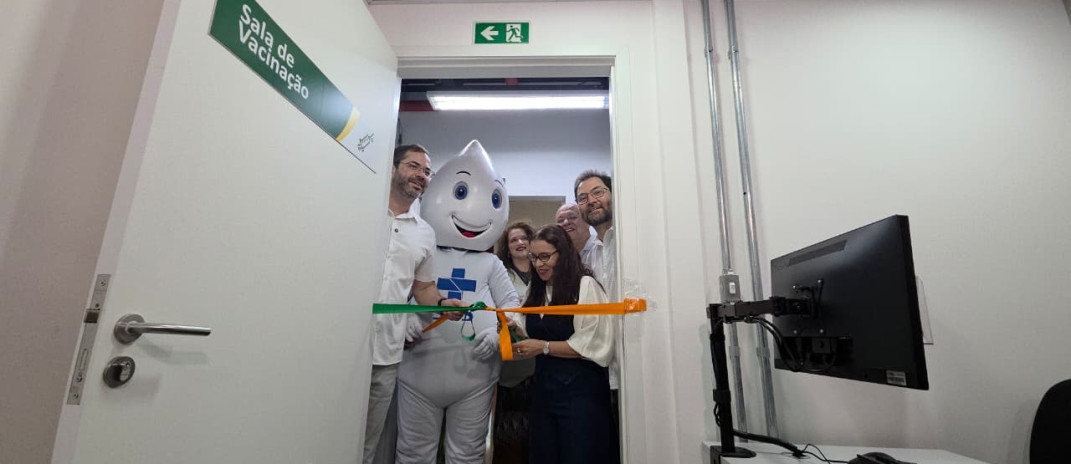 Sesa inaugura sala de vacinação no Vapt Vupt Parangaba