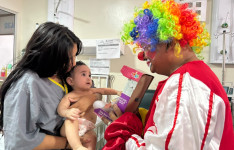 Semana da Criança: brinquedos e afeto transformam a rotina de pacientes no Hias