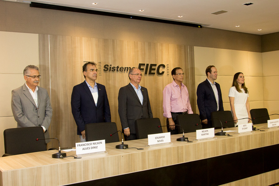 Governo do Ceará reúne prefeituras em seminário para atração de investimentos