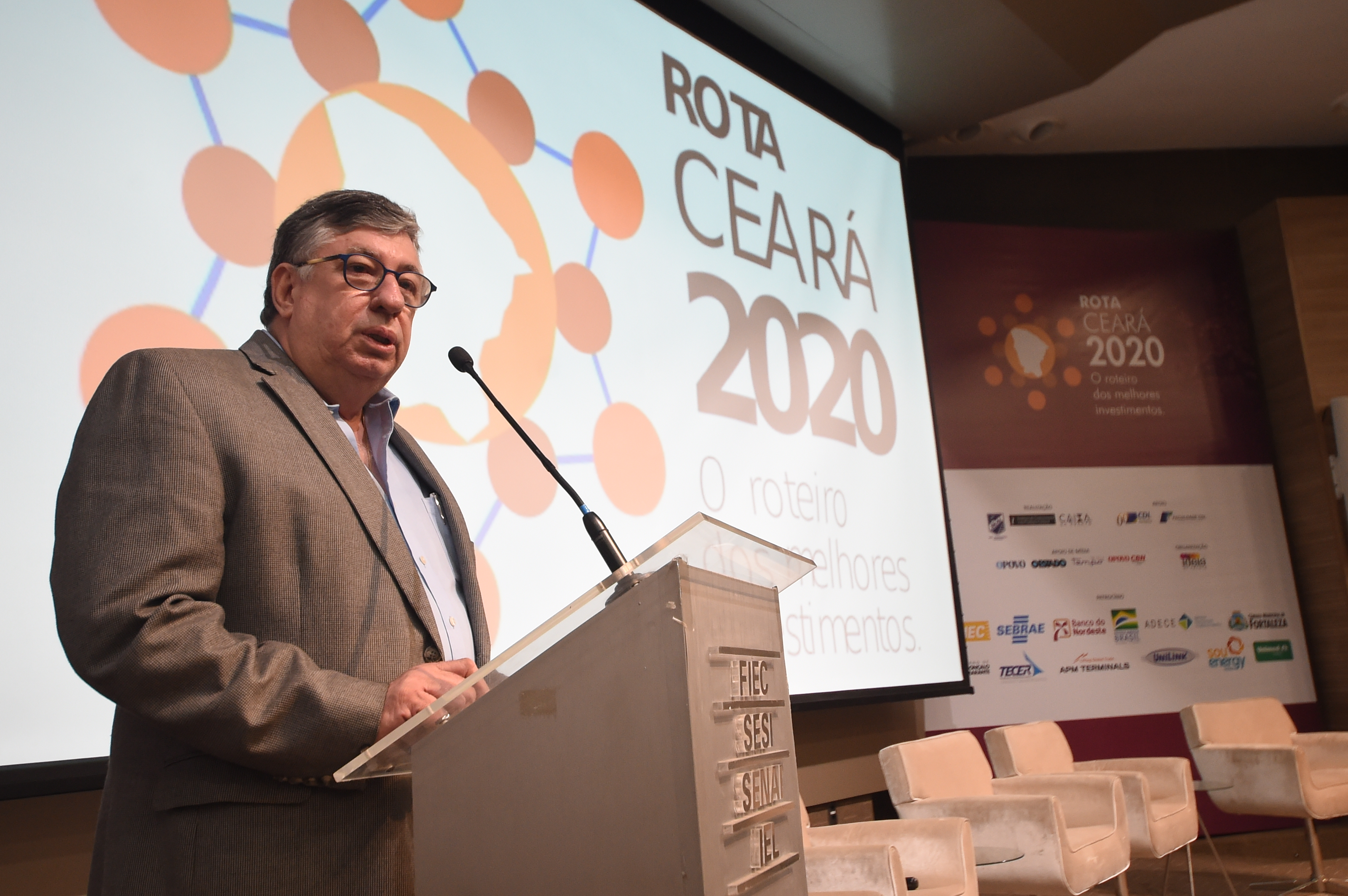 Maia Júnior participa de evento na Fiec sobre  oportunidades de negócios