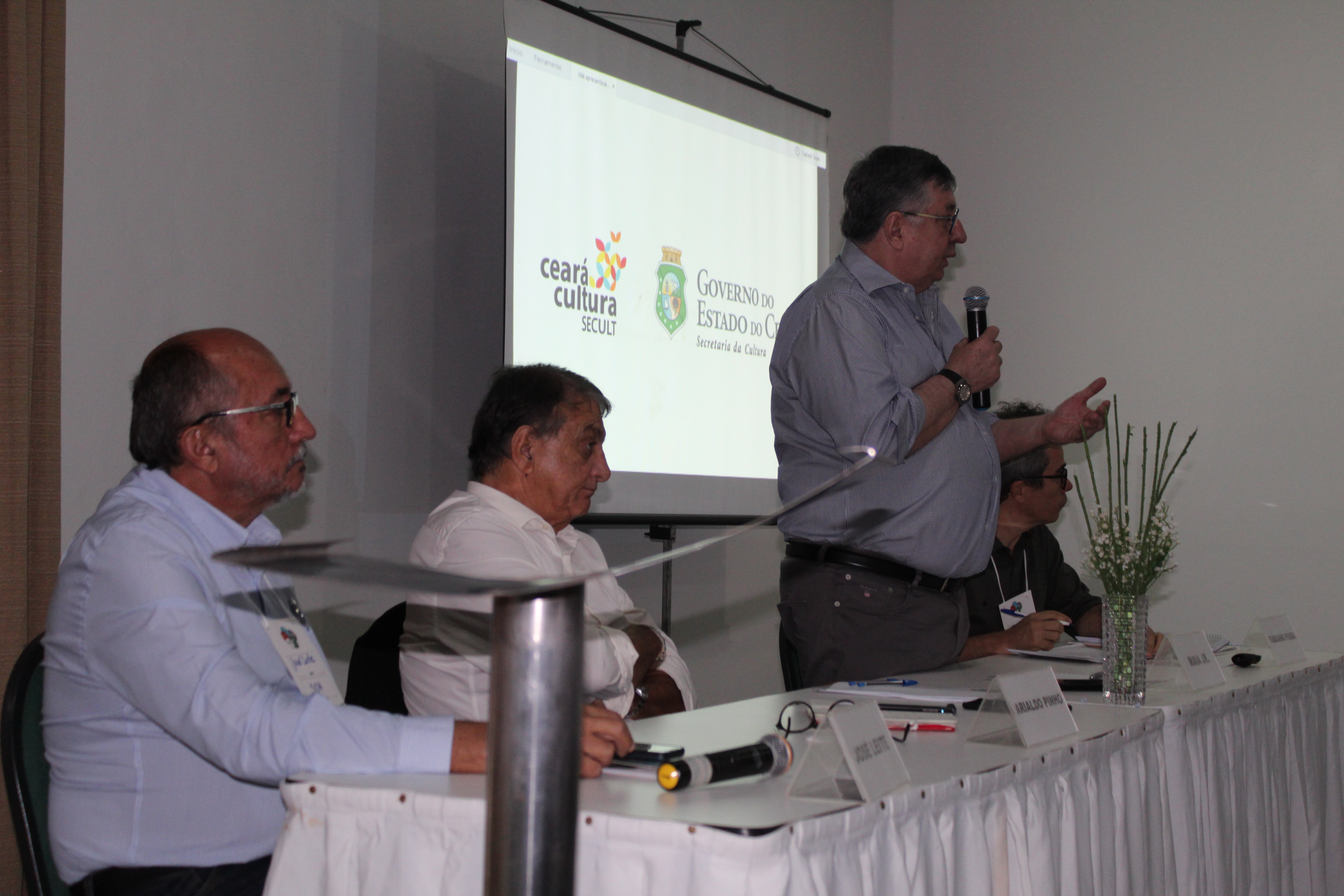 Sedet discute estratégias para crescimento econômico do Ceará com integrantes da Rede de Desenvolvimento