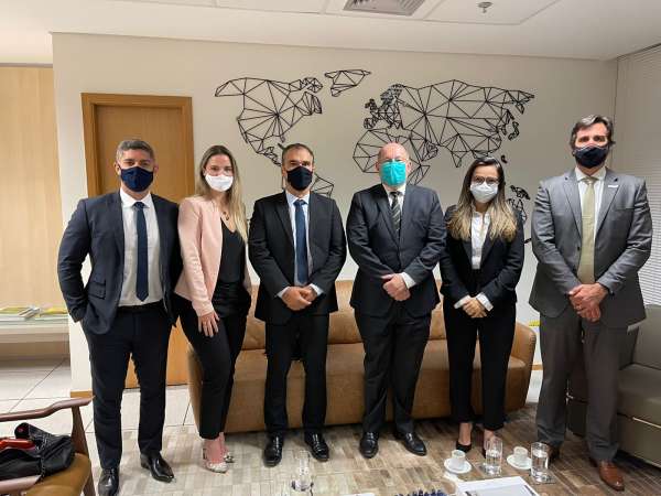 Diretoria da ZPE Ceará visita CZPE e Apex-Brasil, em Brasília