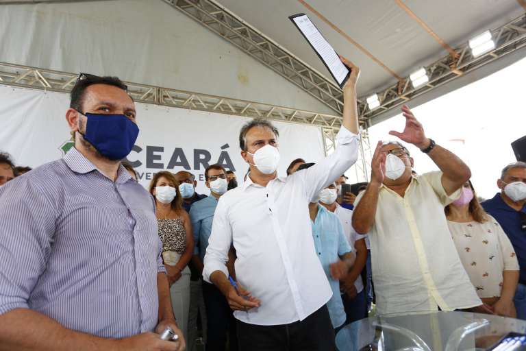 Adece assina novo convênio para investimento calçadista em Senador Pompeu