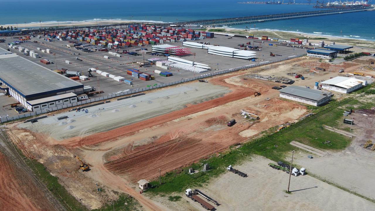 Porto do Pecém amplia pátio de armazenagem de cargas