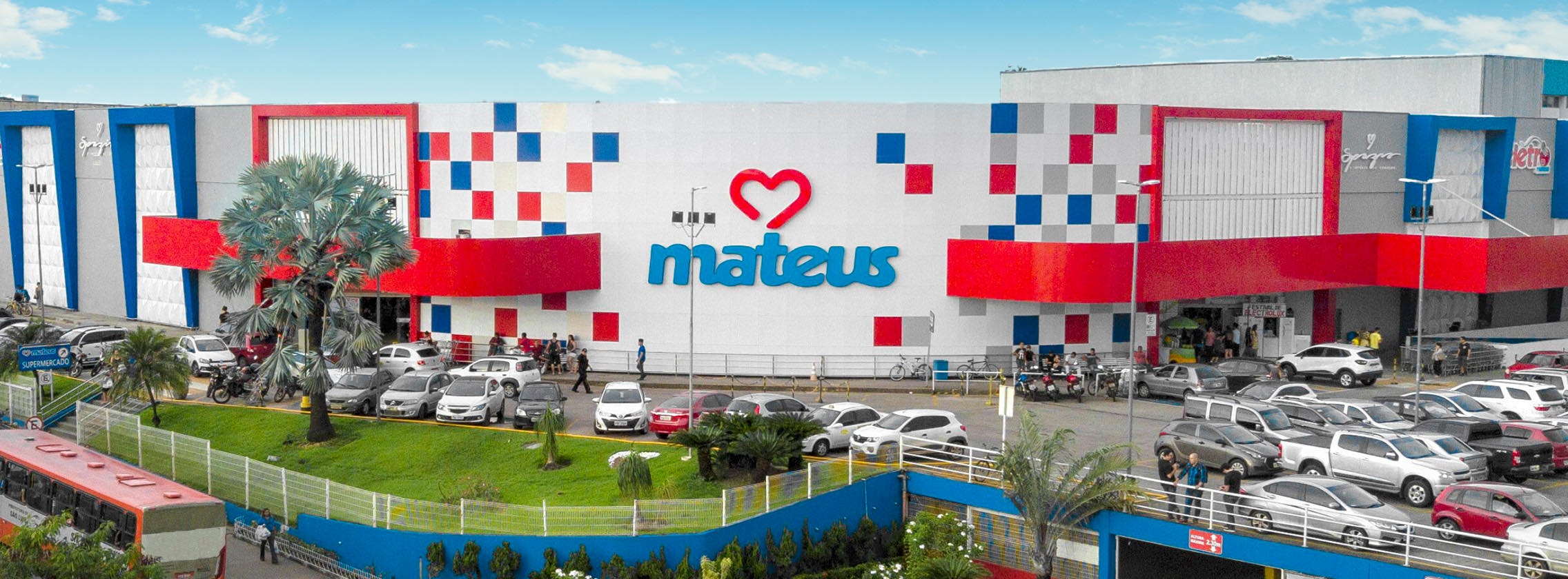 Rede de supermercados inaugura loja em Crateús e gera mais de 200 empregos diretos