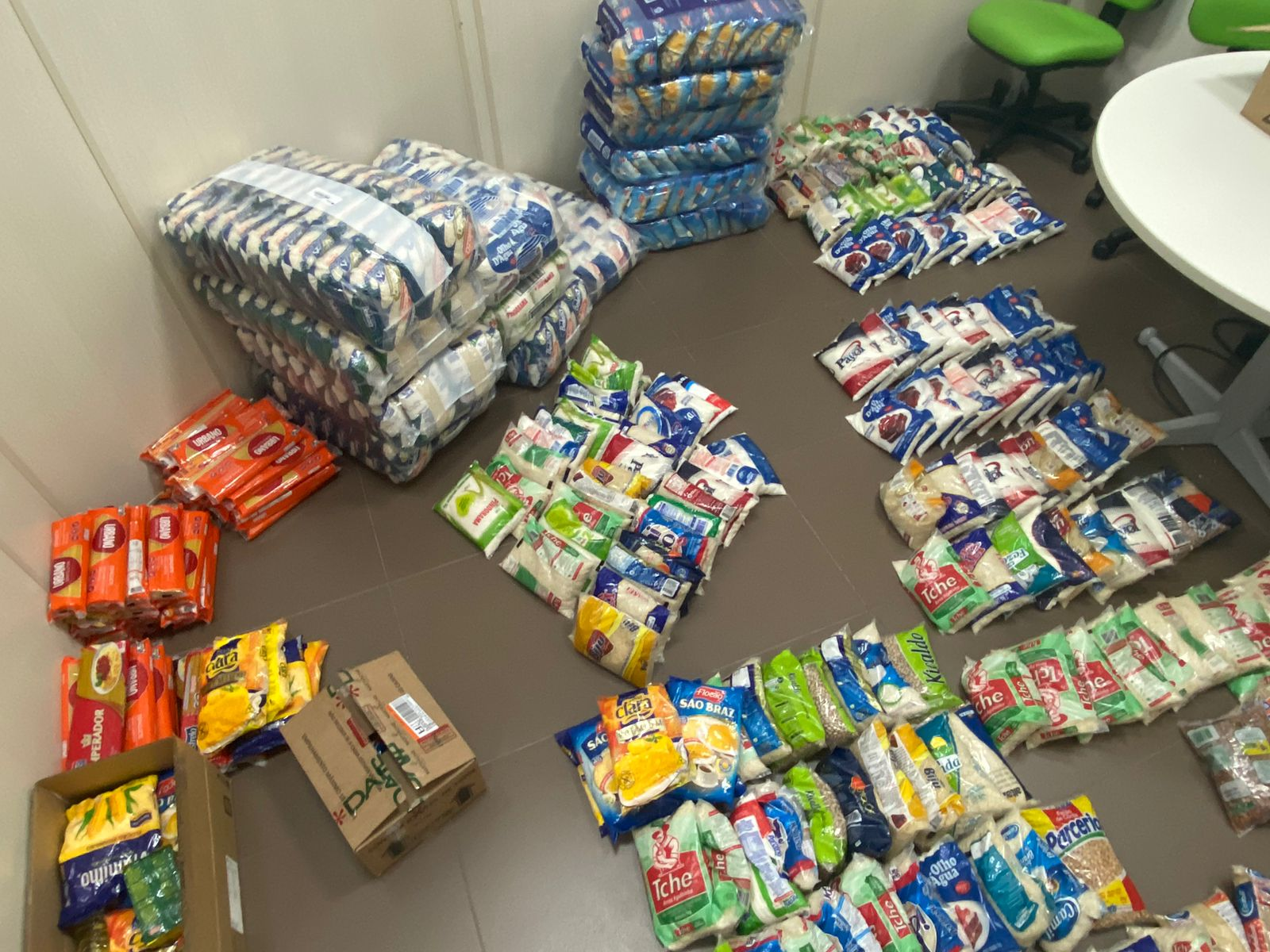 Sistema Sedet arrecada mais de uma tonelada de alimentos durante Gincana da Semana do Servidor