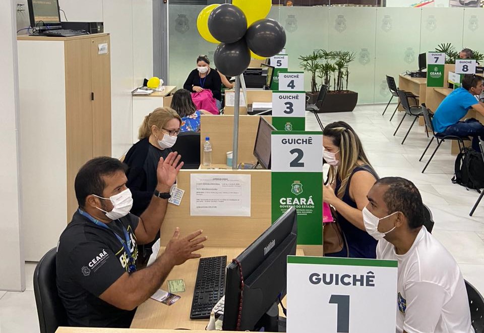 Black Friday Emprego do IDT/Sine prevê 3 mil vagas de emprego durante o evento