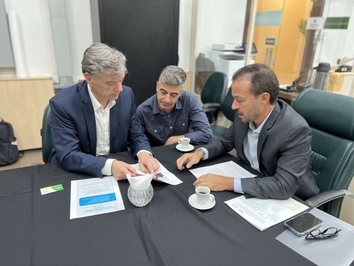 Danilo Serpa recebe diretor internacional do Porto de Roterdã