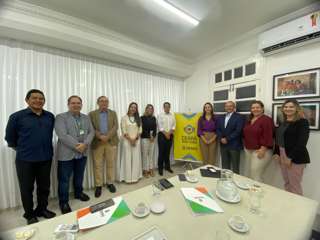 SDE se reúne com a primeira-dama, Lia Freitas, e discute ações para o programa Ceará Sem Fome