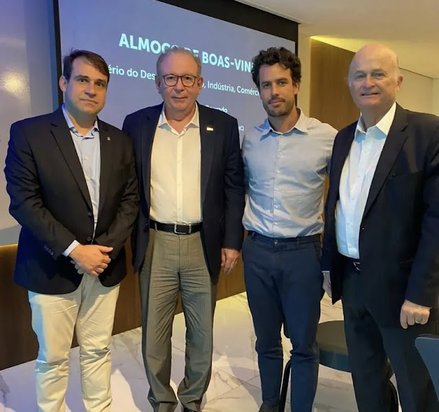 Secretários da SDE participam de reunião com representantes do Ministério do Desenvolvimento, Indústria, Comércio e Serviços, na FIEC