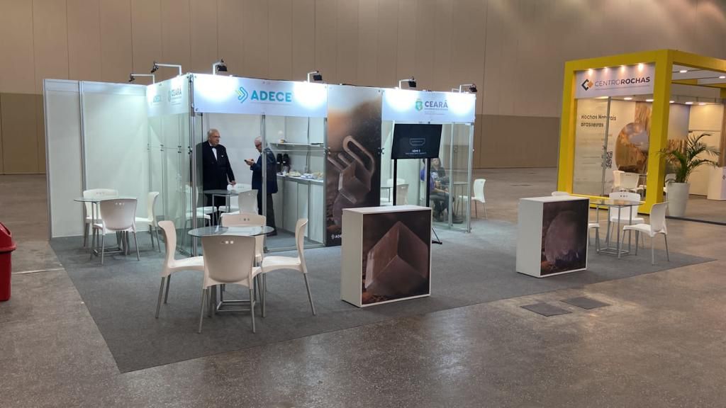 Adece e SDE divulgam potencialidades do Ceará em evento de rochas ornamentais
