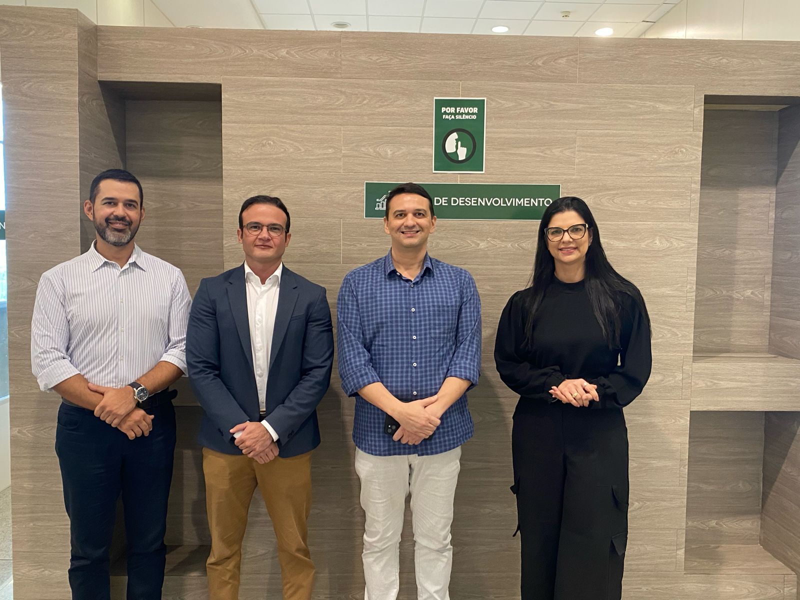 SDE busca fortalecer as relações Brasil-Argentina para fomentar o desenvolvimento econômico