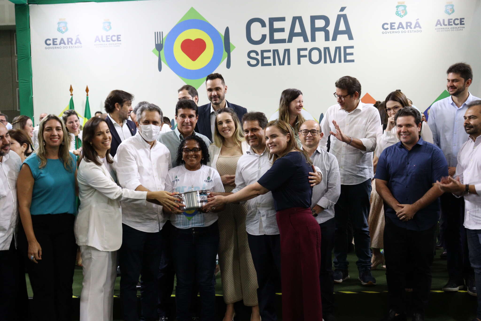 Programa Ceará Sem Fome recebe mais de R$ 3 milhões em equipamentos doados pela Alece para melhorias das cozinhas