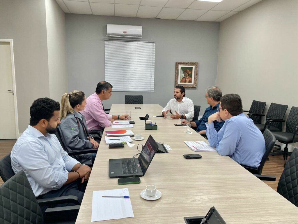 ZPE Ceará se reúne com diretoria da ArcelorMittal Pecém para fortalecer parceria entre as empresas
