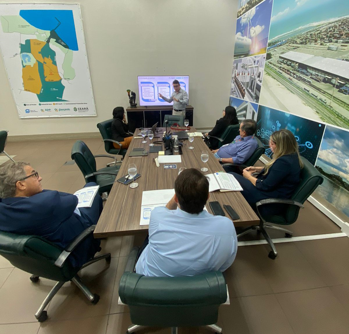 Cegás e Adece apresentam para a SDE projeto de Hub de Gás Natural no Ceará