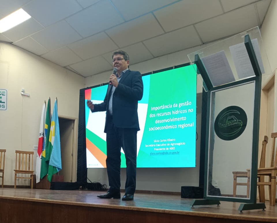 Secretaria Executiva do Agronegócio do Ceará destaca gestão hídrica no II Fórum das Águas do Norte de Minas Gerais