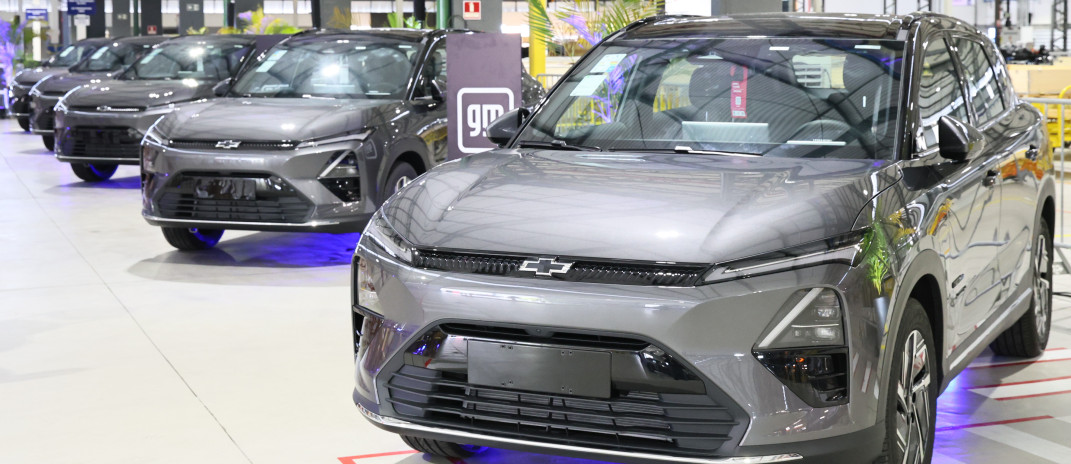 Ceará inicia produção de novo veículo elétrico da Chevrolet e fortalece indústria automotiva