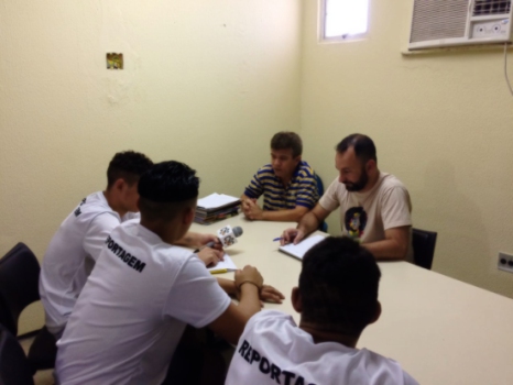Adolescentes do Canindezinho participam de projeto jornalístico