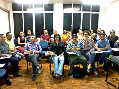 Equipes de unidades socioeducativas participam de oficina de produção em rádio
