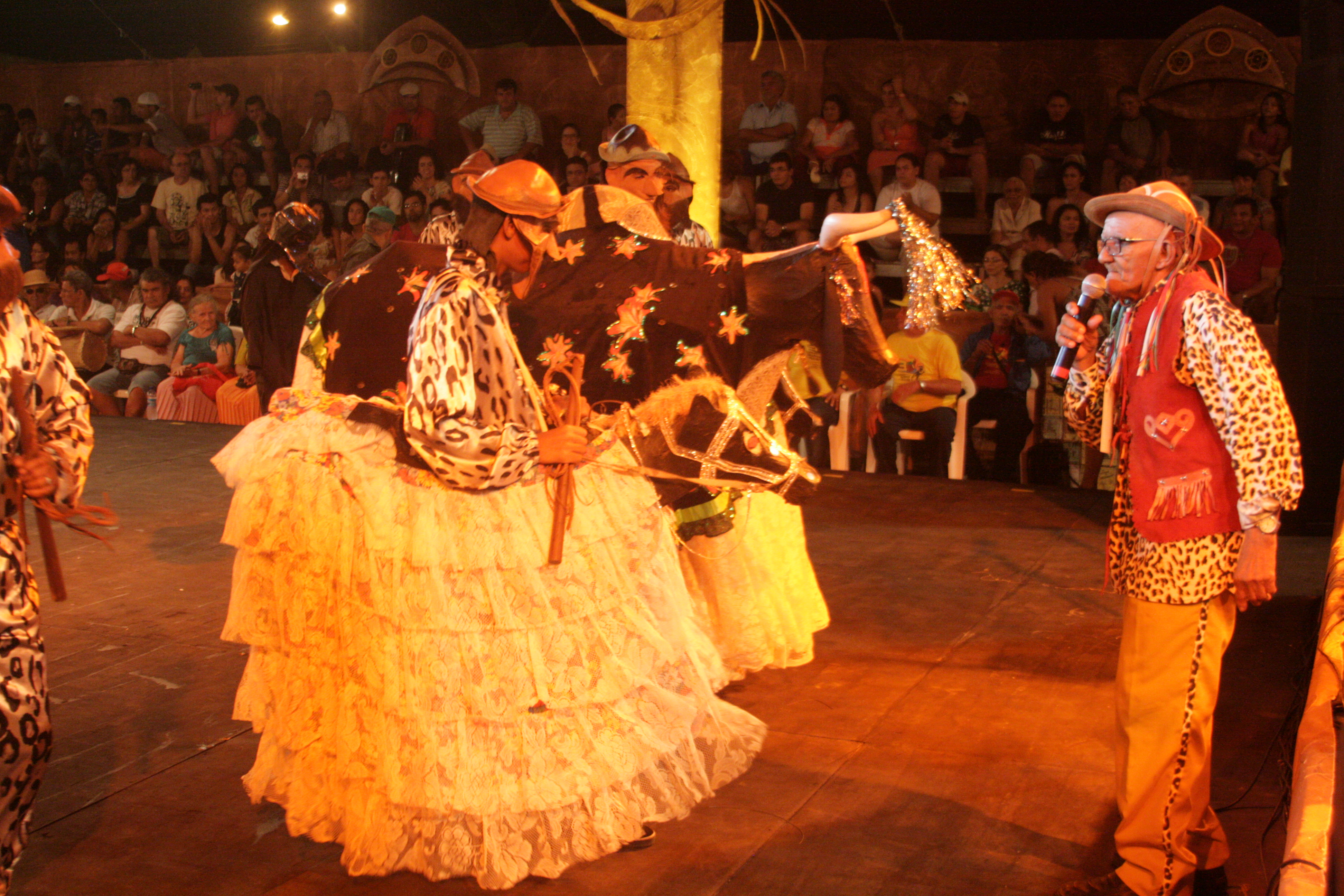 Edital: Feira da Palavra de Cabo Verde, Encontro Mestres do Mundo e Mostra Natal de Luz