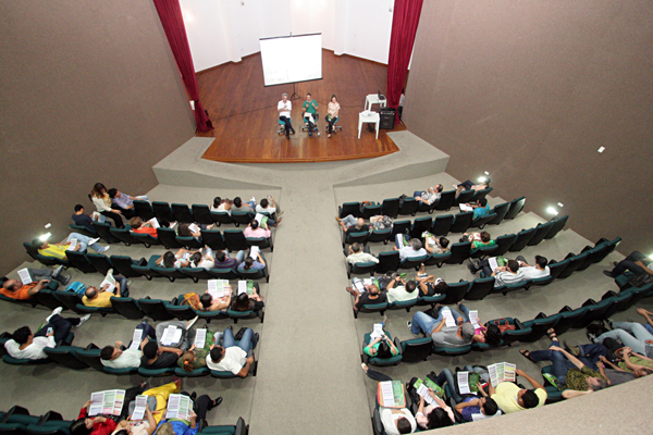 Oficina sobre administração e produção teatral: inscrições se estendem até 6 de abril